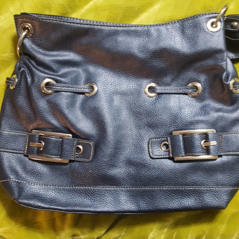 5/$25! Basic Blue Purse